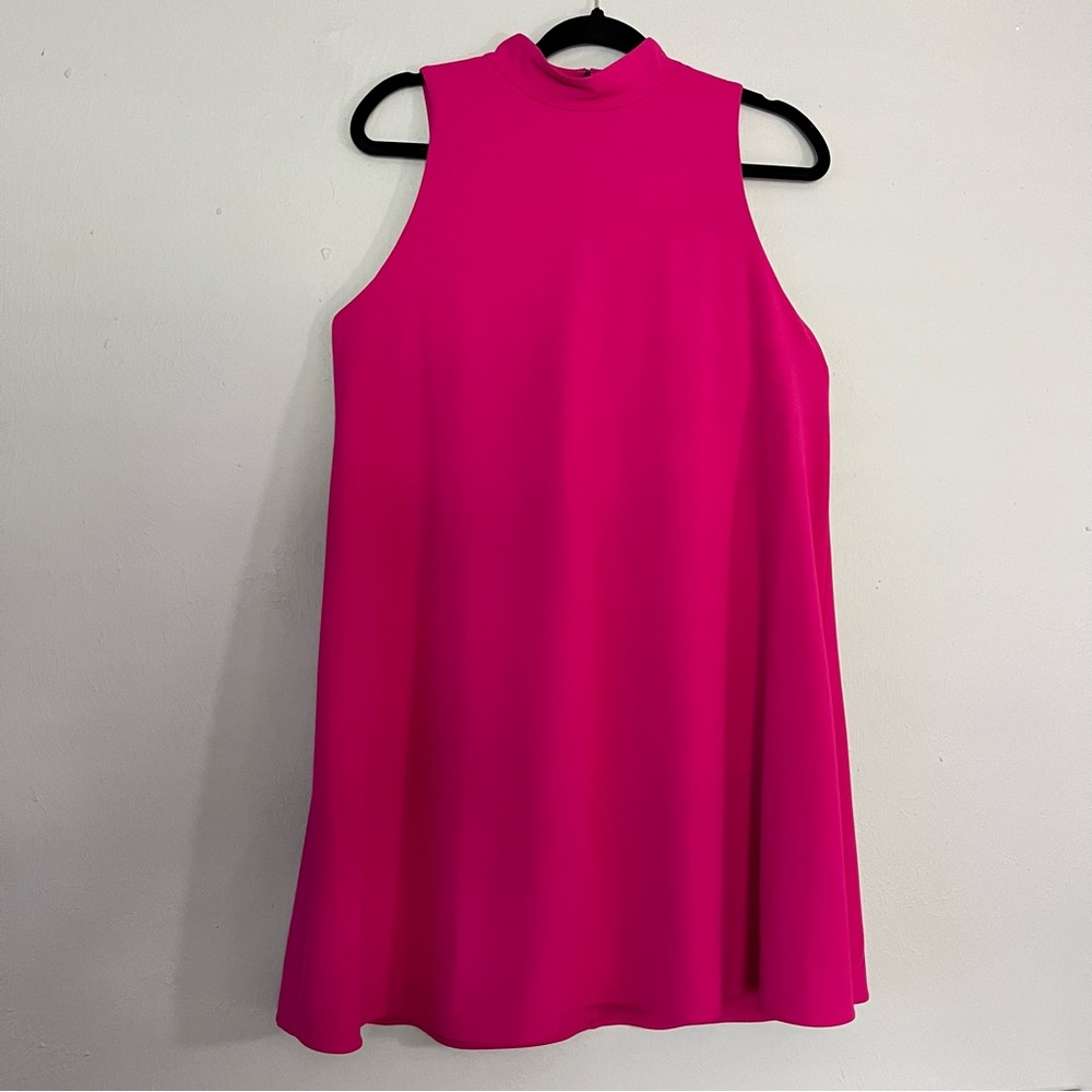 Alice + olivia mock neck mini dress open back sz medium